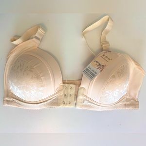 Manlixian beige, comfort bra/runs small/size 34 to 35